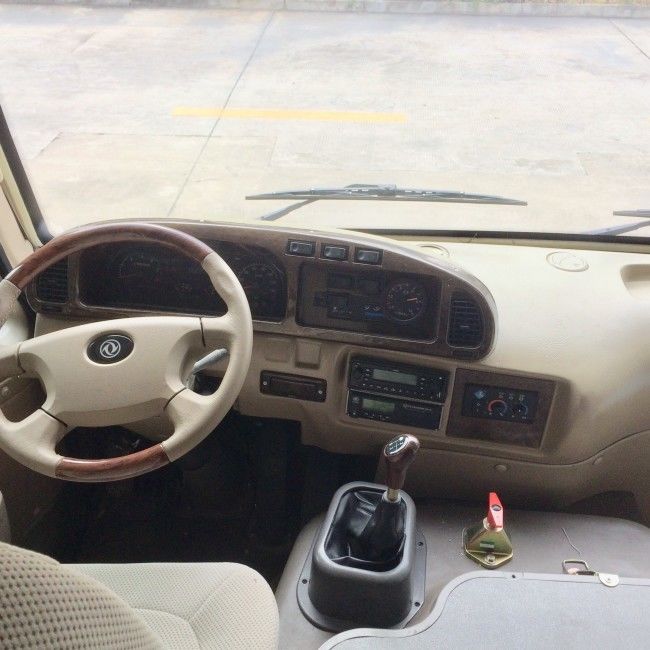 7m 25 zitplaatsen Diesel Transportation Coaster Bus met Euro 4 emissie en bladveervering