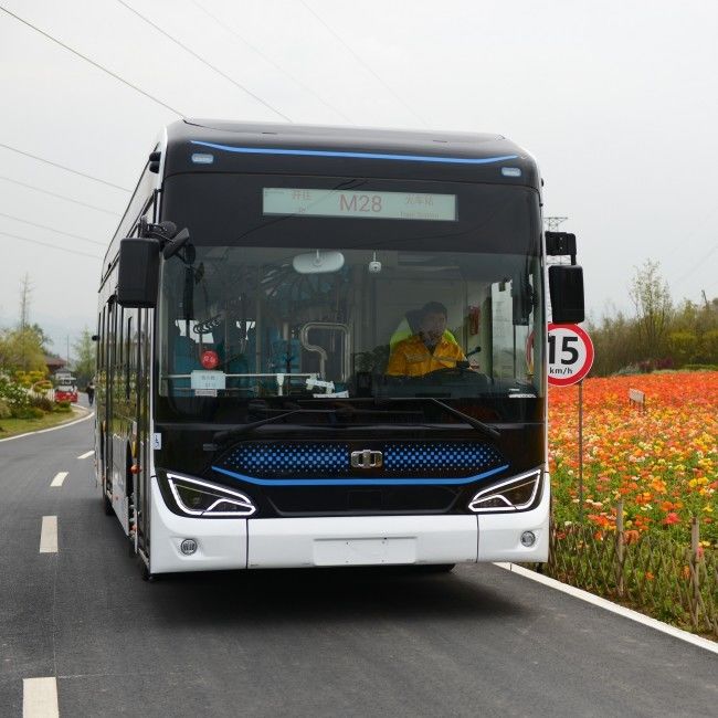 LHD-stuurbare elektrische stadsbus met luchtophanging en 650 km kilometerafstand voor stedelijk vervoer