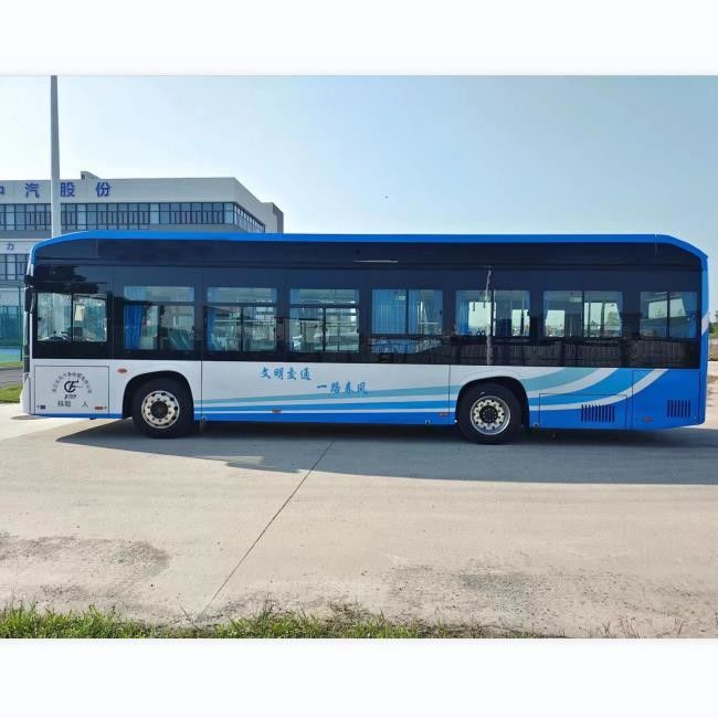 10.5m zuiver elektrische stadsbus met 30 zitplaatsen Rijbereik meer dan 230 km